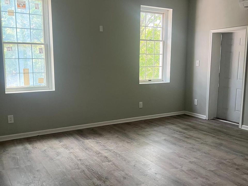 1st image of 625 Dekalb St APT 4