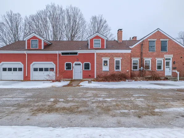 51 Oxford Street, Paris, ME 04281