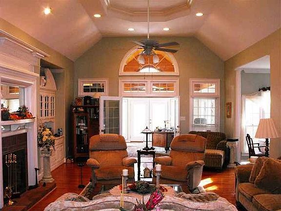 3rd image of 3511 Ramblewood Cir NW