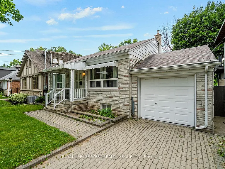 22 Beaucourt Rd — Photo 2