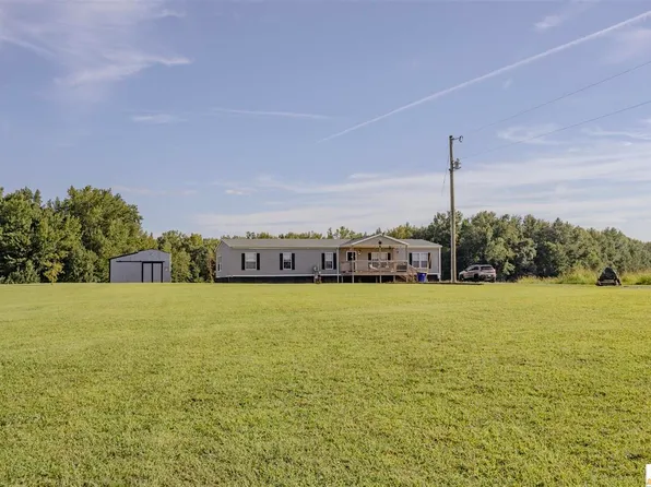 975 Crail Hope Rd, Hardyville, KY 42746
