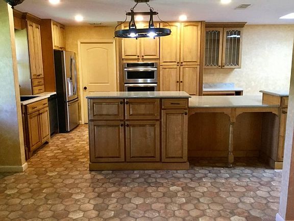 2nd image of 1245 Eddie Dr