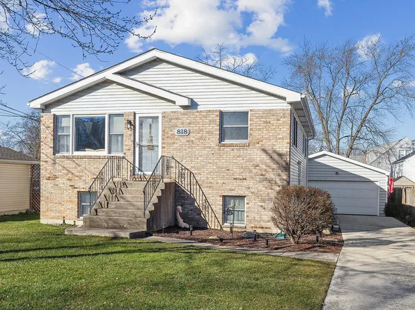 818 Warner Ave, Lemont, IL 60439