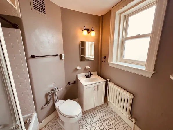 7 W Philadelphia St, York, PA