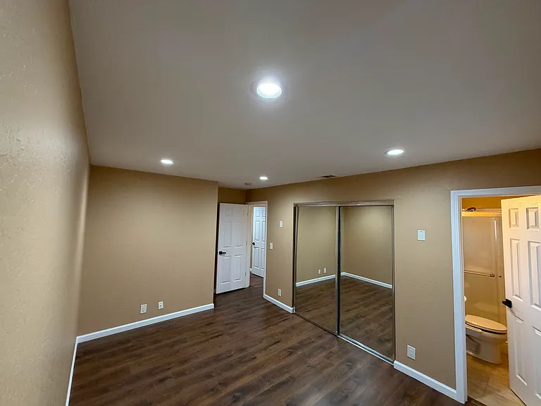 6958 Darian Ct — Photo 25