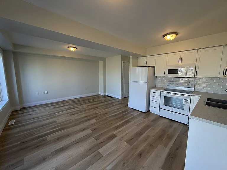 204 Alva St #26 — Photo 13