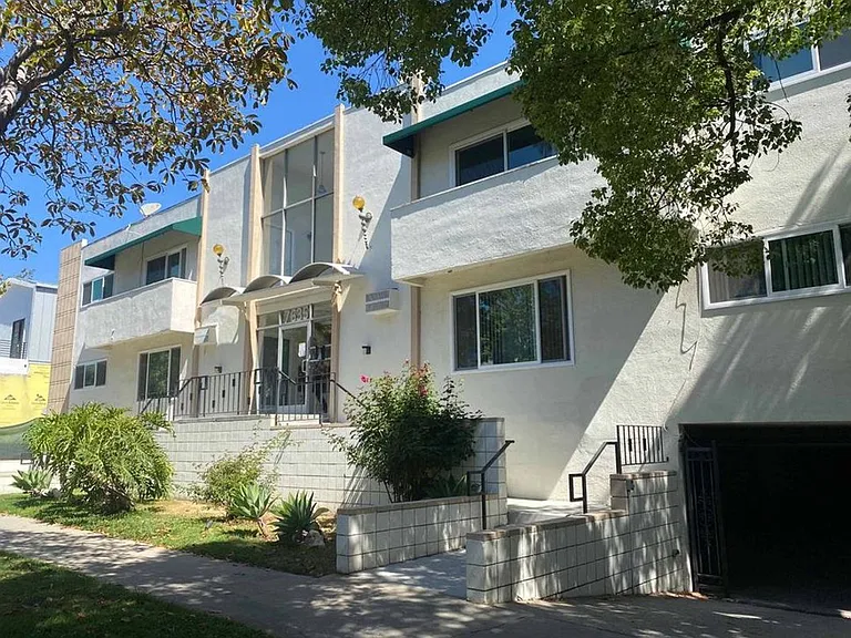 Hampton Ave, LLC - Hampton — Photo 19