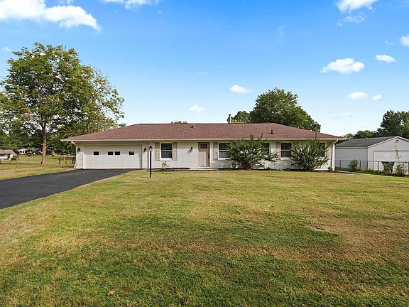 2nd image of 739 Eden Dr