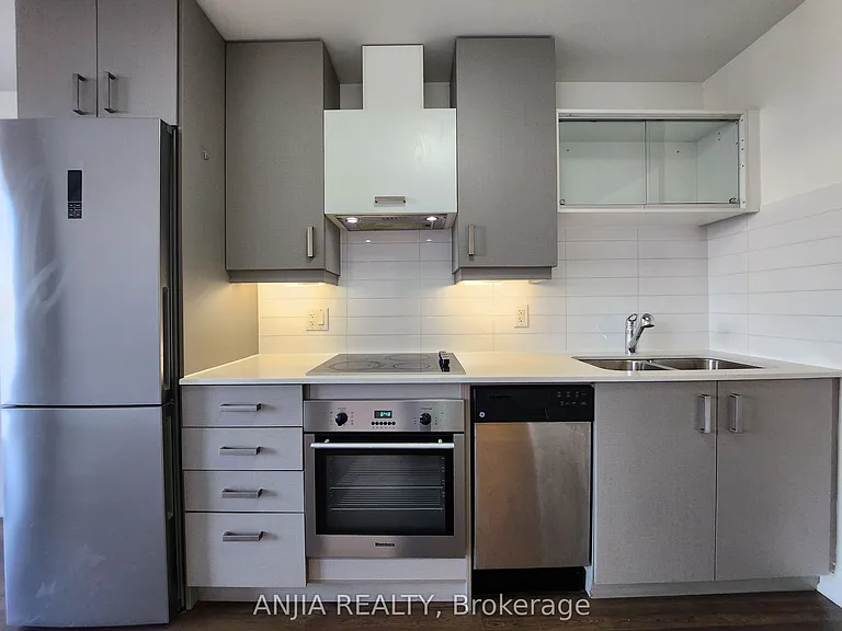 18 Uptown Dr #901 — Photo 17
