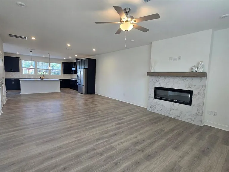 6009 Haviland Aly — Photo 24