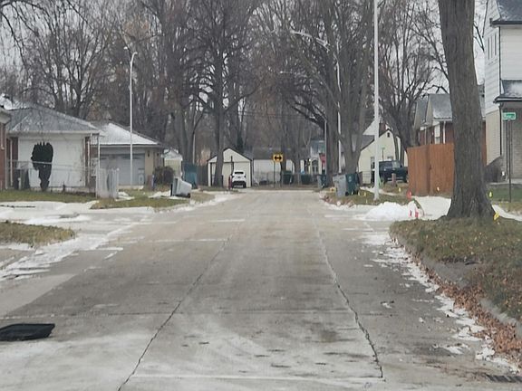 4th image of 22649 Oak Ct