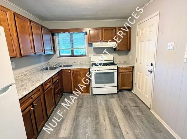 506 Farnsworth Ave, Clairton, PA 15025