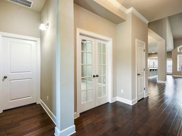 213 Simmons Dr — Photo 7