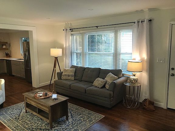 4th image of 110 Folkstone St