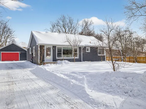 18979 Centre St, East Gwillimbury, ON L0G 1M0