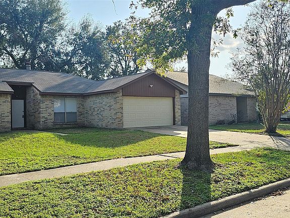 3rd image of 19327 Cypress Bay Dr