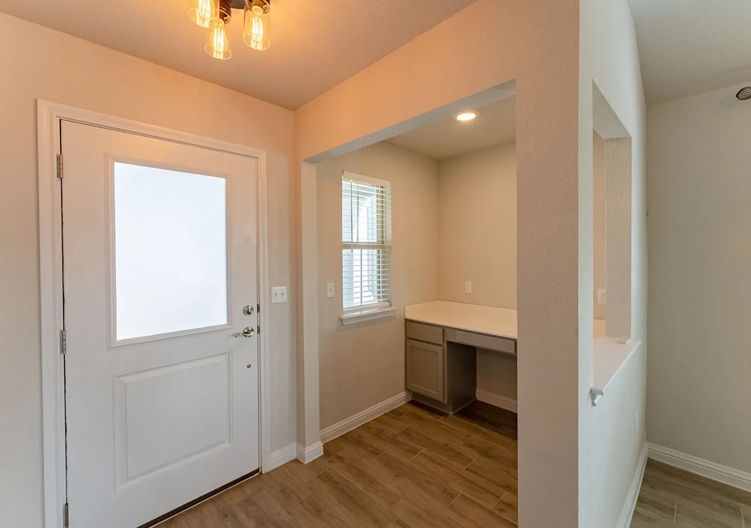 Must see 3 bedroom in South East Austin! — Photo 4
