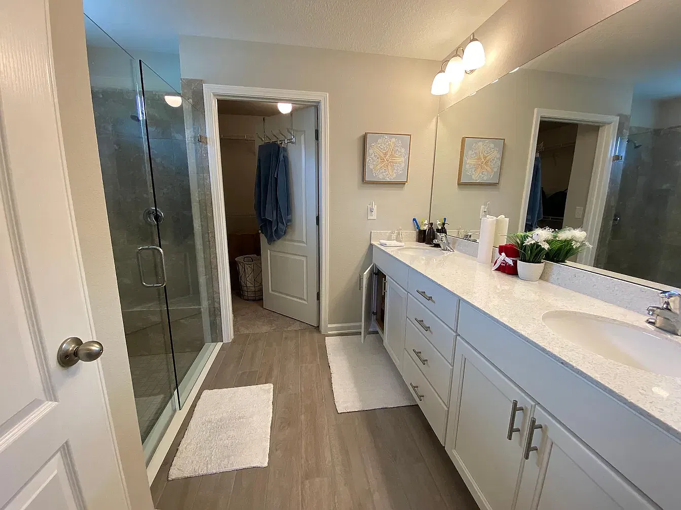 3 bed, 1604 sqft, $2,595 — Photo 2