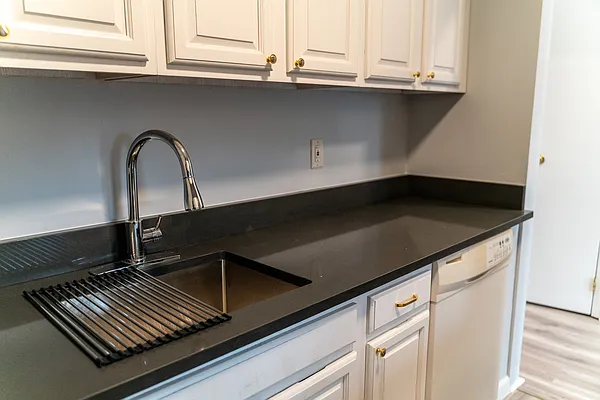 Rented by Owner | media 18