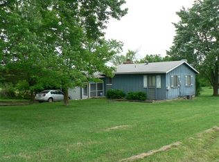 8728 Cedar Ln, Ozawkie, KS 66070