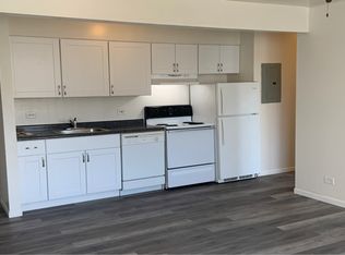754 N Pioneer Rd APT 106, Waukegan, IL