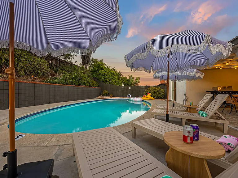 8202 Beaver Lake Dr — Photo 55