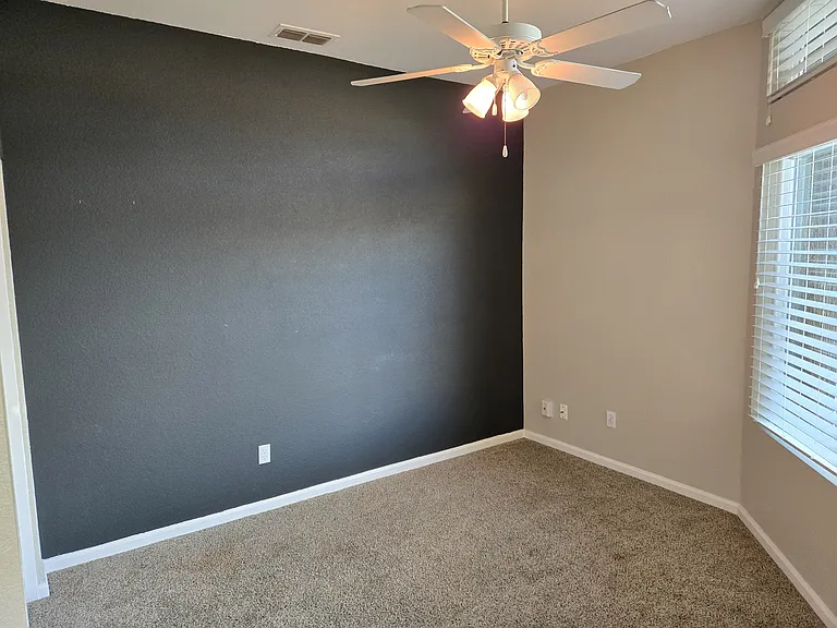 2428 Stefanie Dr — Photo 24