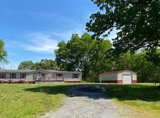 527 Oakley Rd, Benton, KY 42025
