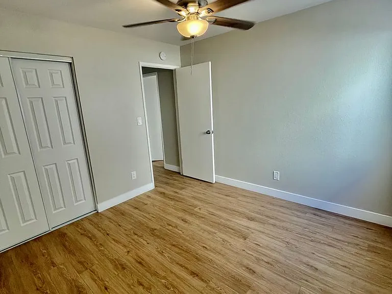 7531 Knott Ave — Photo 10