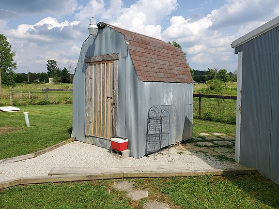5th image of 5677 E State Road 56