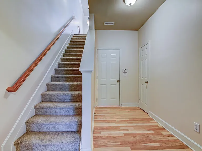 2027 Cobblestone Cir NE — Photo 27