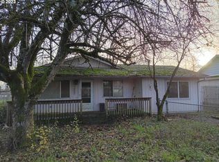 7420 SE Luther Rd, Portland, OR 97206