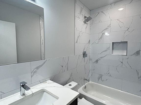 2nd image of 2419 N 7th St #3