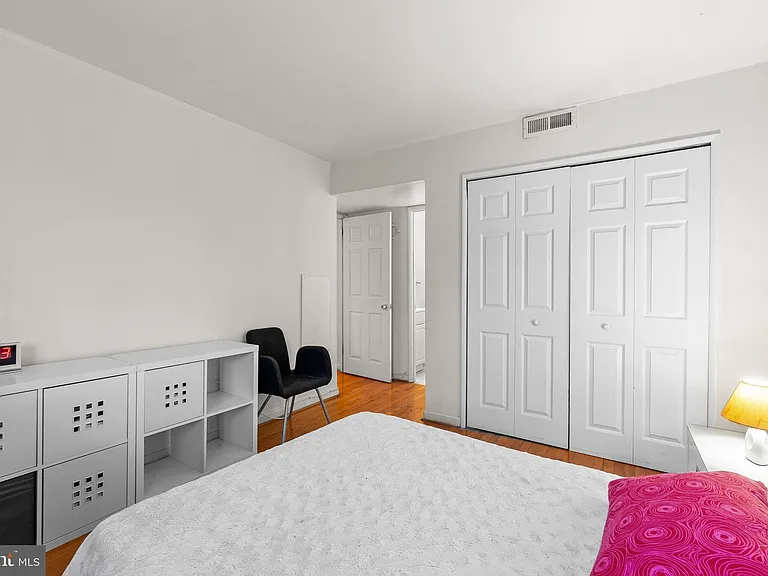7244 Donnell Pl #D-2 — Photo 20