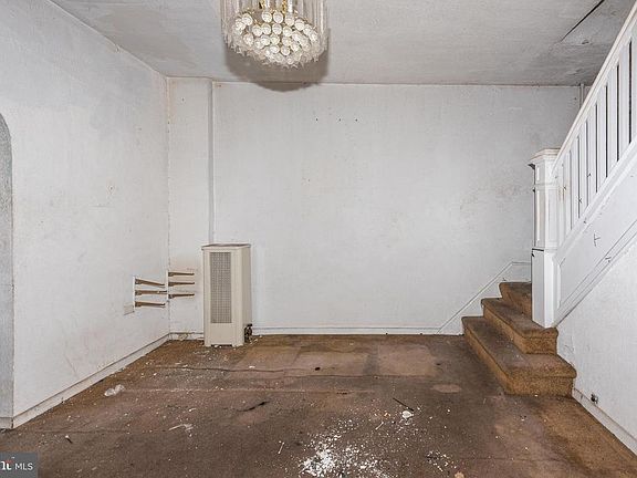 4th image of 307 Millington Ave