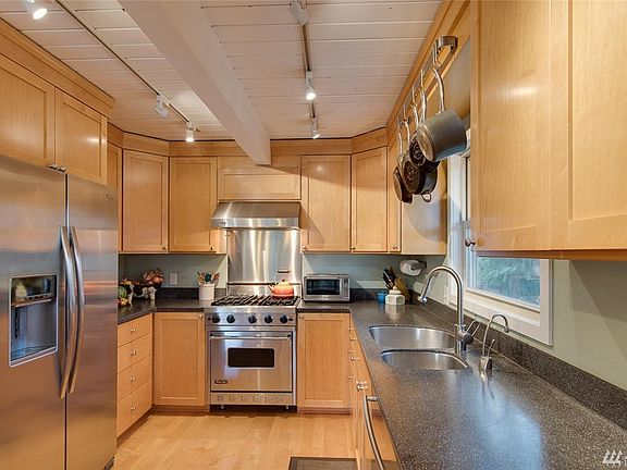 5th image of 2219 Lybecker Dr NW