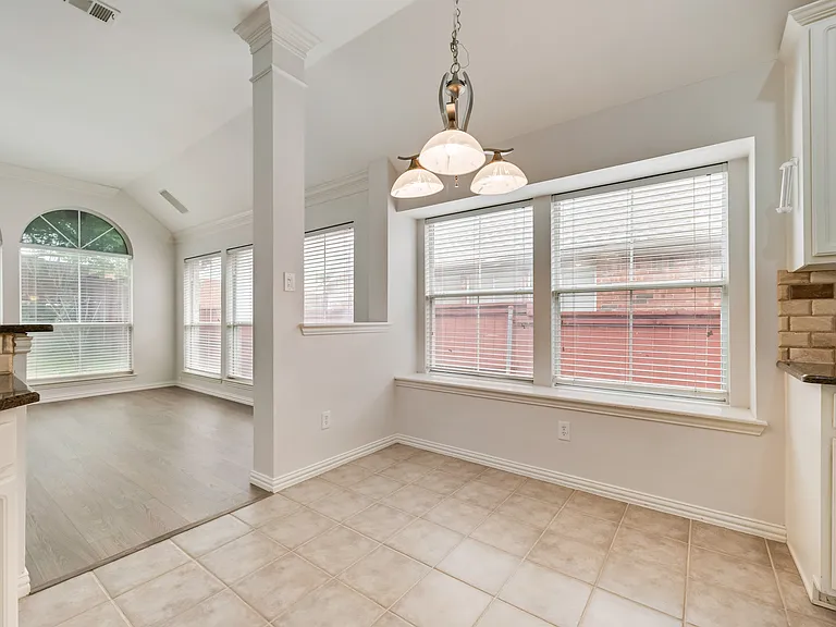 9301 Preston Trl — Photo 24