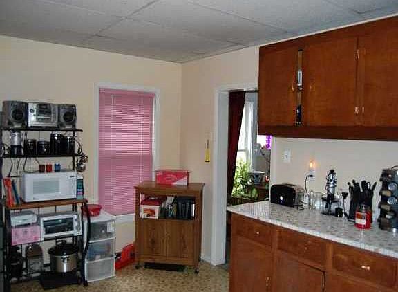 5th image of 122 W 22nd St