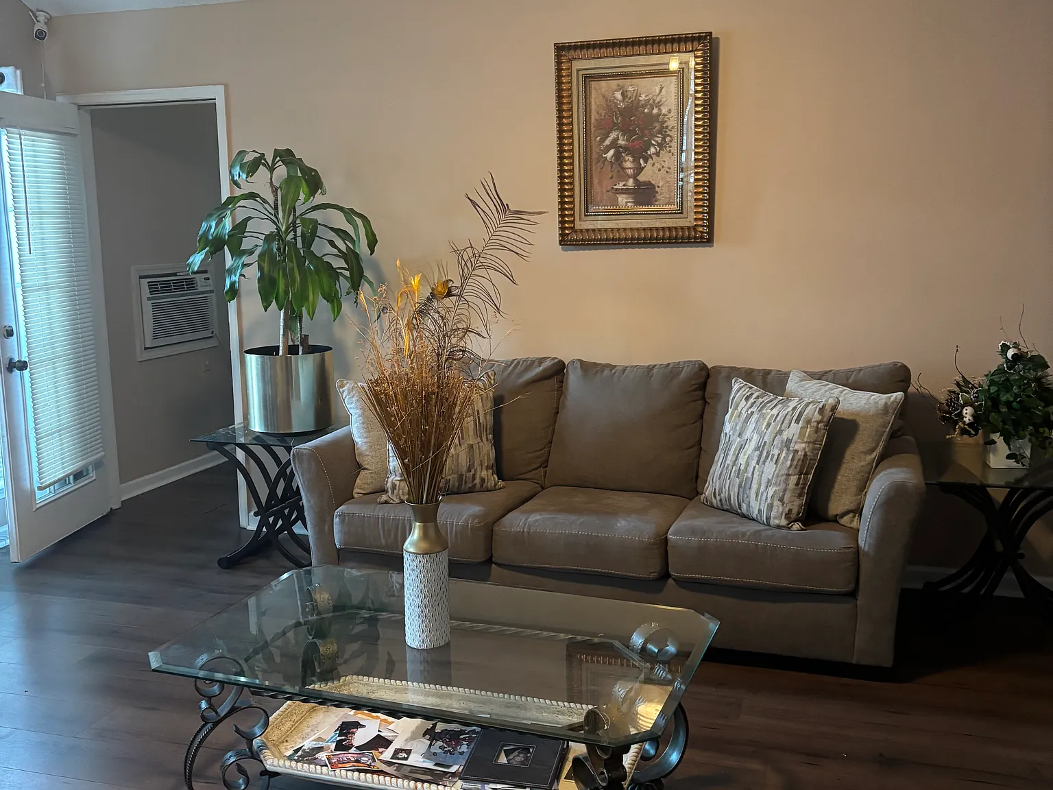 3 bed, 1592 sqft, $750 — Photo 3