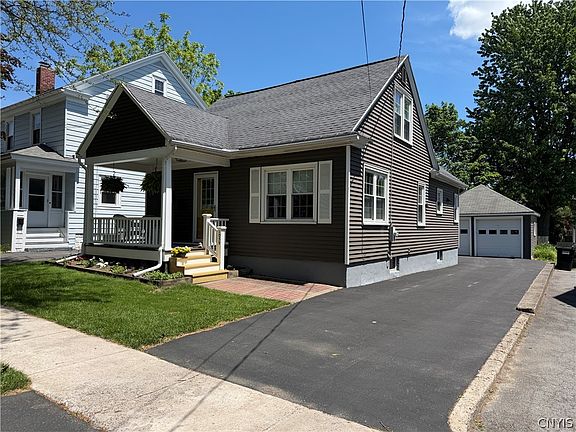 4th image of 1059 Westmoreland Ave
