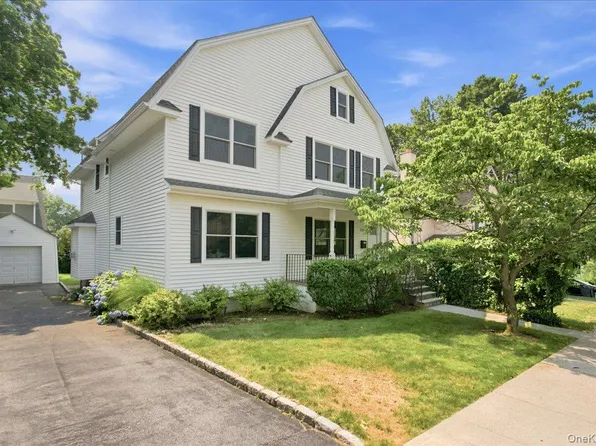 1219 Henry Avenue, Mamaroneck, NY 10543