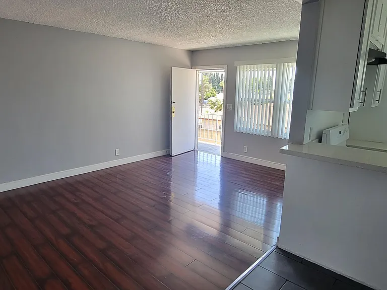 6221 1/2 Emil Ave #6221-1/2 — Photo 6