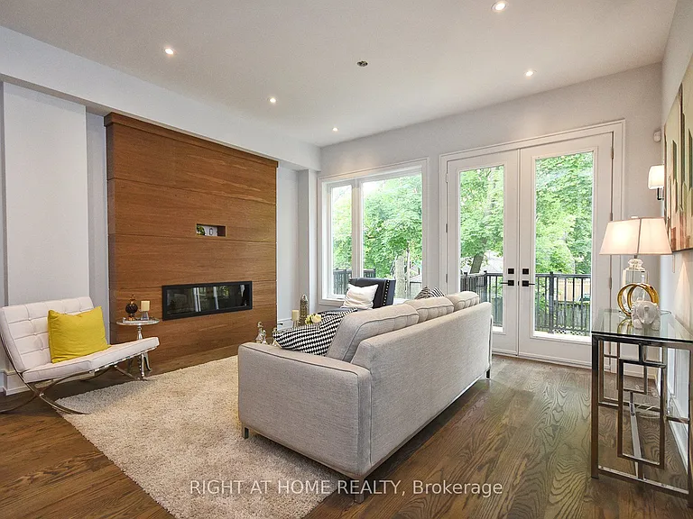 177 Ranleigh Ave — Photo 10