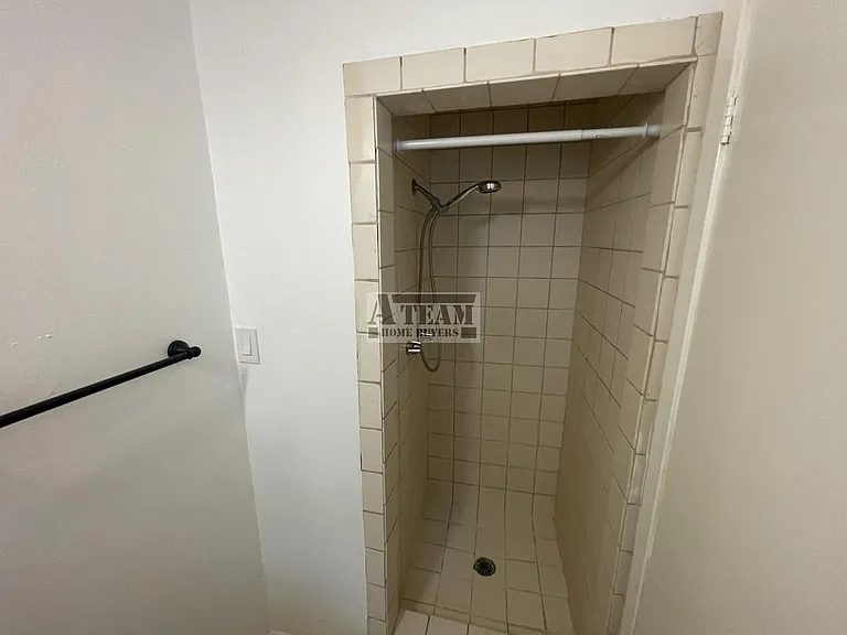 505 Highland Dr — Photo 11
