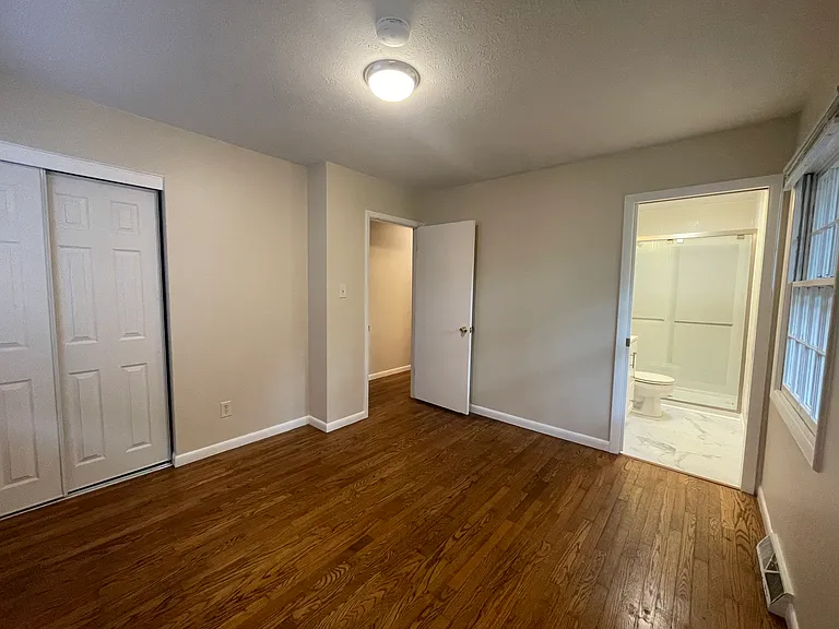 99 Nevada Ave — Photo 23