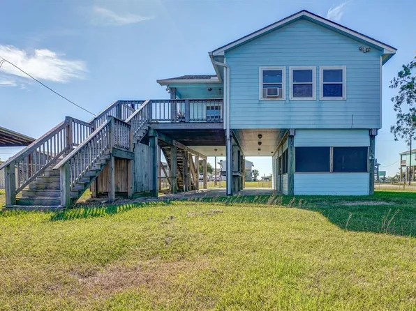 955 County Road 209, Bay City, TX 77414