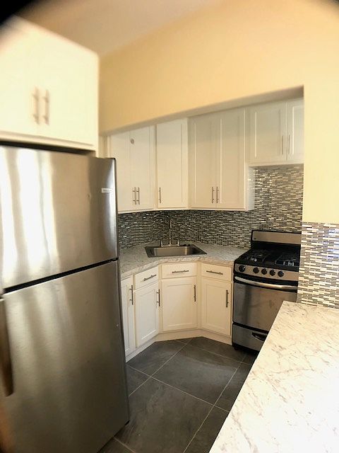 1st image of 500 Saint Johns Pl APT 4R