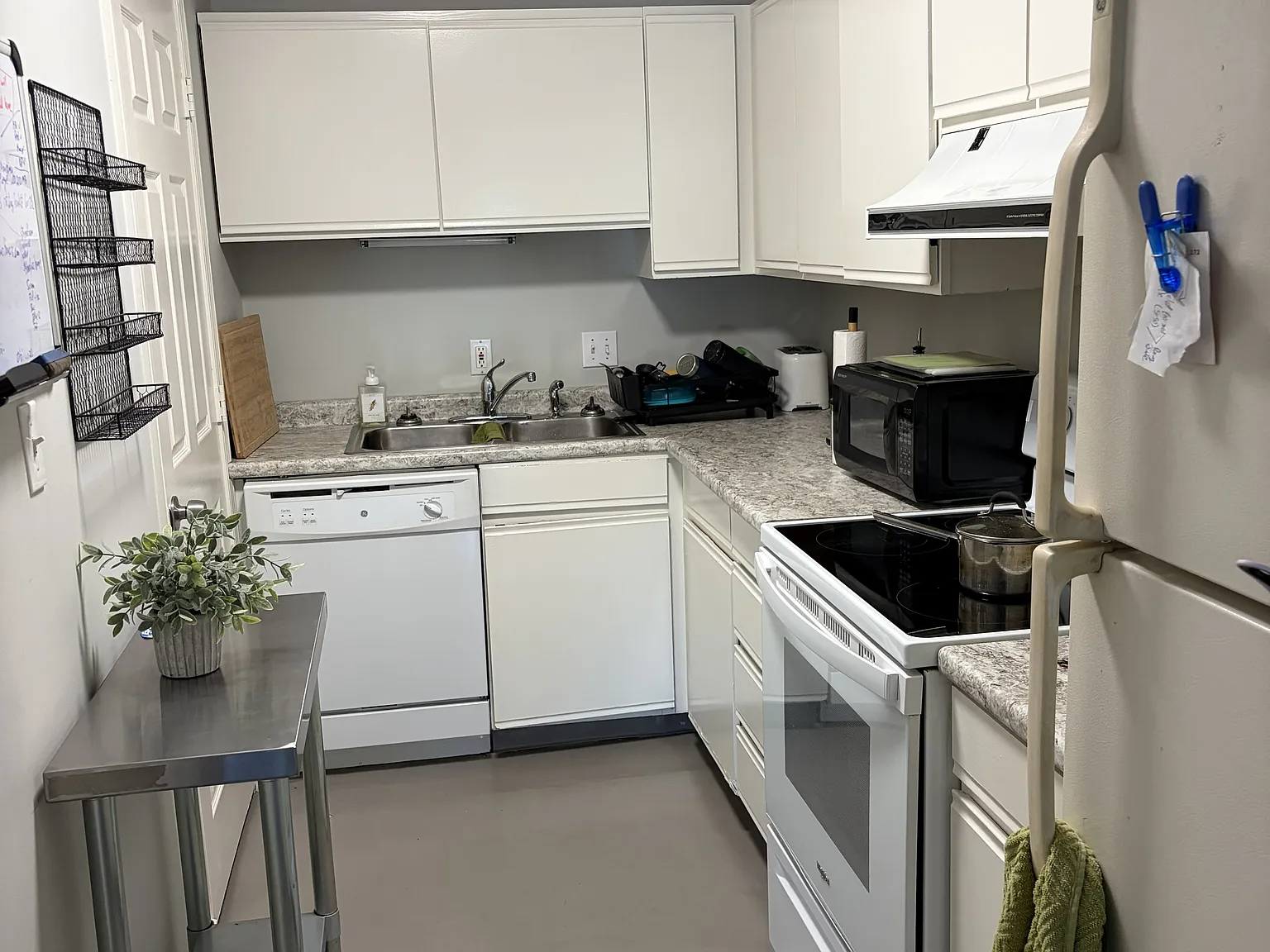 2 bed, 1.5 bath, 1000 sqft, $1,850 — Photo 3