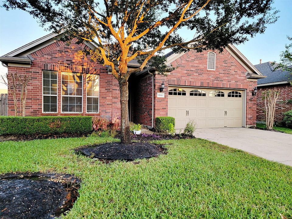 1st image of 9518 Herons Grove Ln