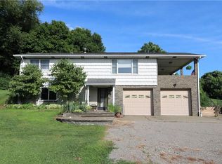 3441 Glenwood Dr, Lower Burrell, PA 15068